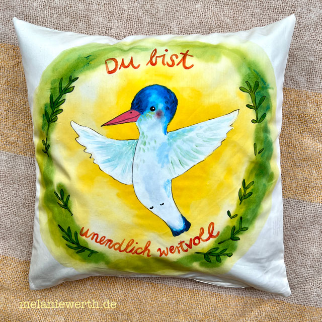 Du bist unendlich wertvoll, Kissen zur Geburt mit einem Kolibri, individuelles Geburtsgeschenk
